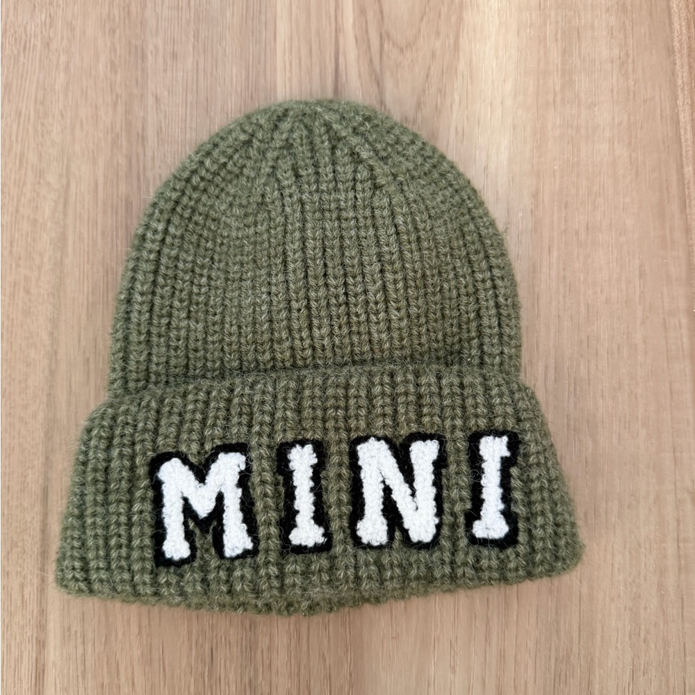 Spearmint Love NWOT Olive Green Knit Beanie for a baby
